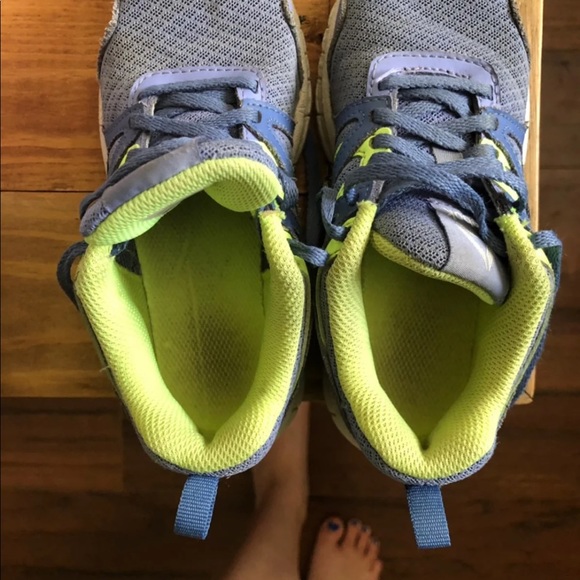 Girls Reebok - Picture 5 of 5